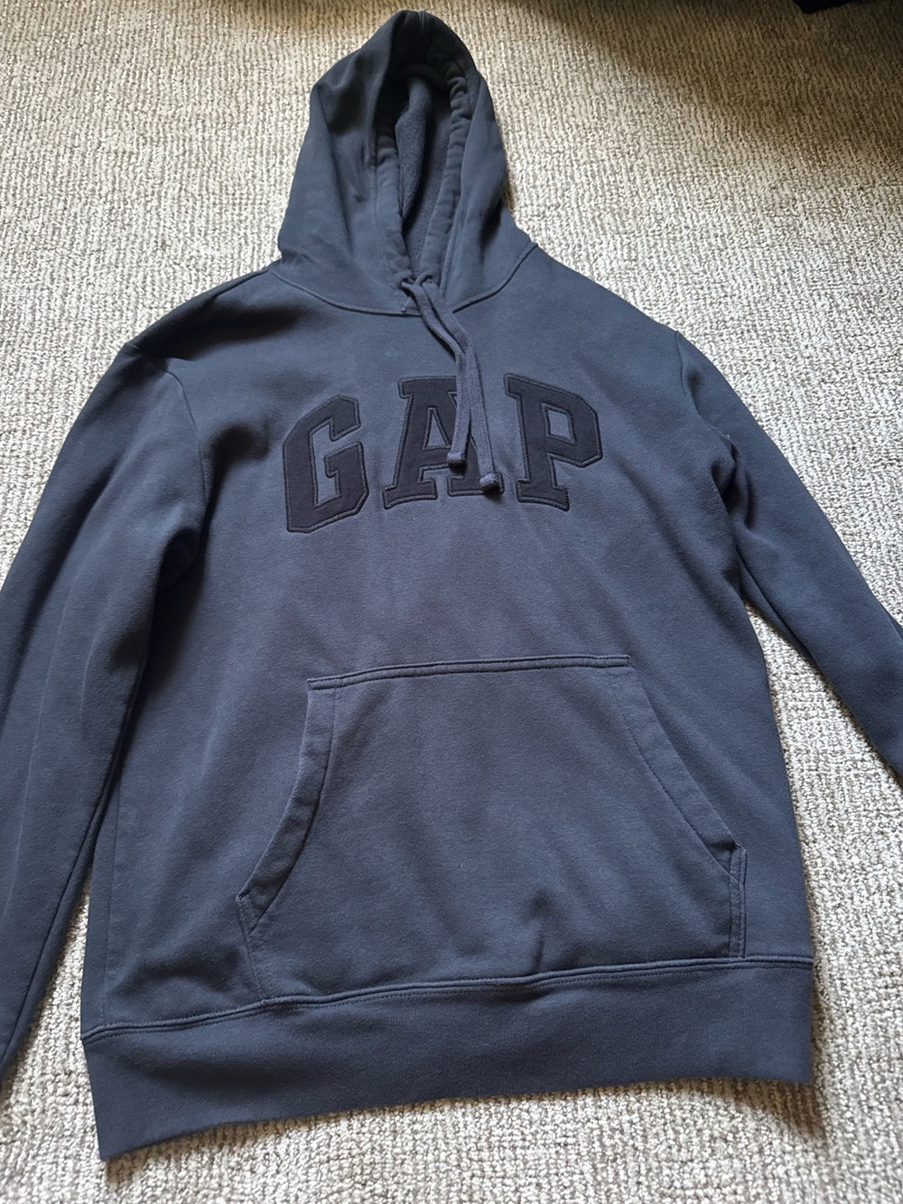 GAP Men's Charcoal Hooded Sweatshirt with Appliqué Logo